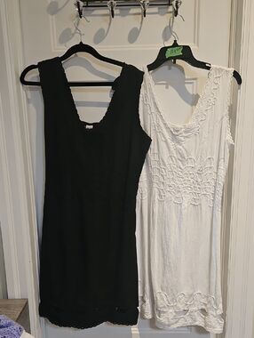 Women’s Sleeveless Midi Dress - Black and White